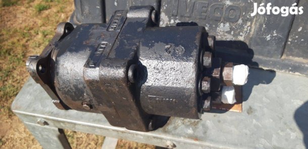 Fás kétkőrős hidraulika axiál szivattyu