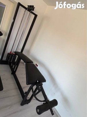 Fassi combfeszítő és egy combhajlító lábgép láb gép