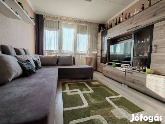 Fazekas János téren felújított lakás eladó
