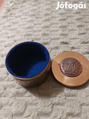 Fedeles sárgarézdoboz / dóza, gyűrűtartó