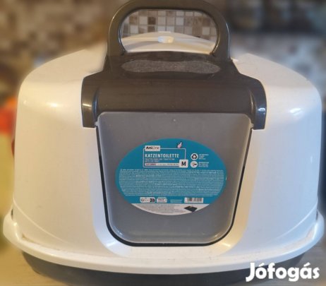 Fedett macska wc