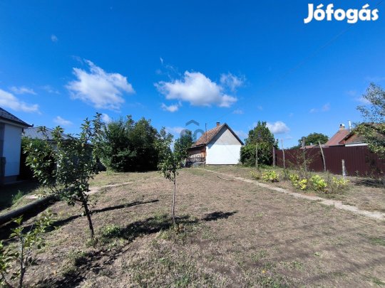 Fedezze fel álmai otthonának alapját, Hajdúsámson csendes lakóövezetéb