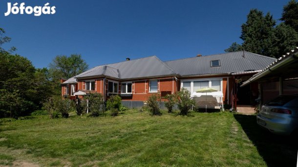 Fedezze fel álmai otthonát Bakonyában: 3 szobás ház várja Önt!