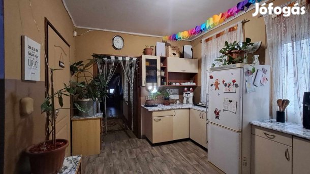 Fedezze fel álmai otthonát Hajdúsámsonban  tágas, 3 szobás ház várja