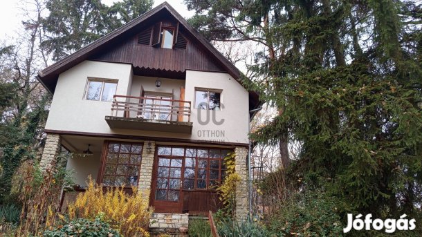 Fedezze fel álmai otthonát Kismaros szívében  4 szobás ház, ahol a te