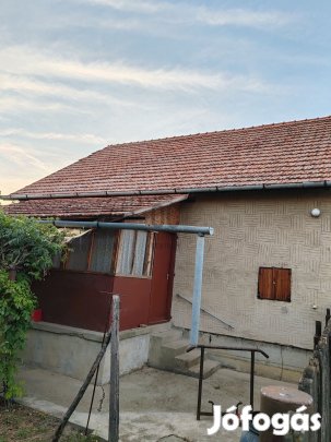 Fedezze fel álmai otthonát Kunszentmártonban  2 szobás ház várja Önt!