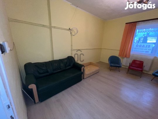 Fedezze fel új otthonát Miskolc szívében  igazi vidéki hangulatú ház