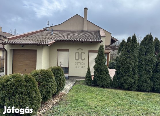 Fedezze fel új otthonát Százhalombattán: tágas, 6 szobás ikerház várja