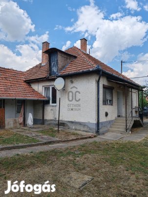 Fedezze fel új otthonát Szolnokon: 2 szobás ház a Déli ipartelepen, ki