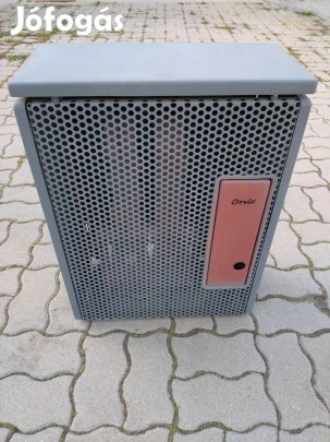Fég F19.9b parapettes gázkonvektor, kis hibával (nem marad égve az