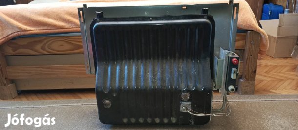 Fég parapetes konvektor eladó