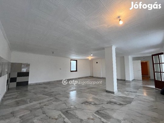 Fegyverneki 130 nm-es ház eladó