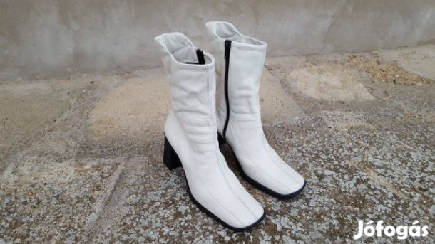 Fehér Andiamo női 39-es bőrcsizma / félcsizma