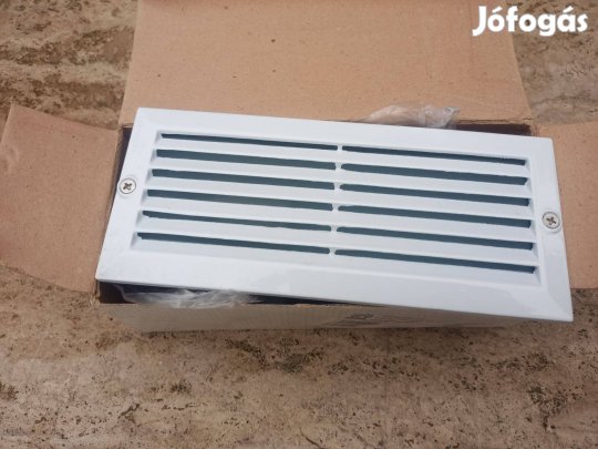 Fehér Falba süllyeszthető Forlight lámpa. Lépcső világítás