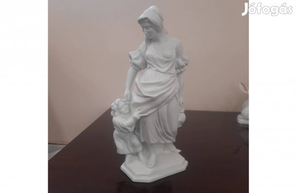Fehér Herendi bisquit porcelán Anya gyermekével, Anyaság figura eladó!