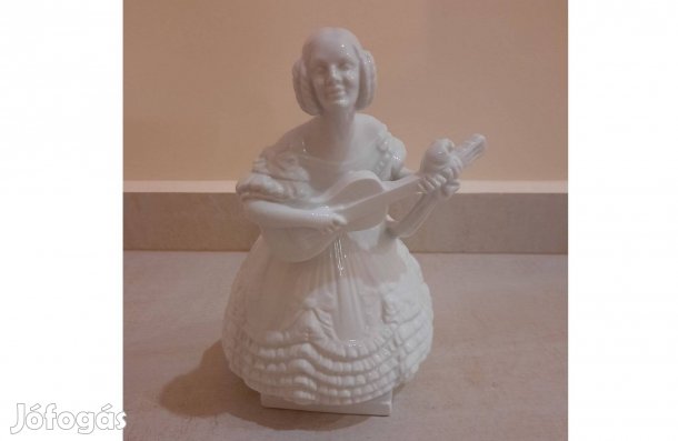 Fehér Herendi porcelán Déryné figura eladó!