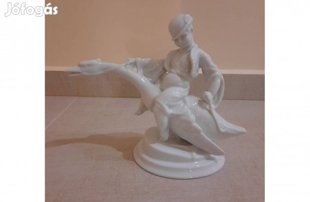 Fehér Herendi porcelán Ludas Matyi figura eladó!