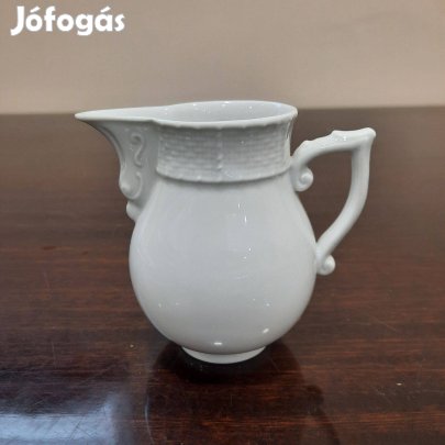 Fehér Herendi porcelán kávés tejkiöntő, kancsó eladó!