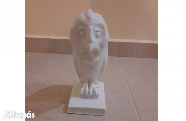 Fehér Herendi porcelán könyveken ülő bagoly figura