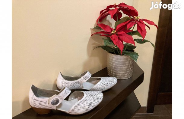 Fehér Rieker 39-es szandálcipő