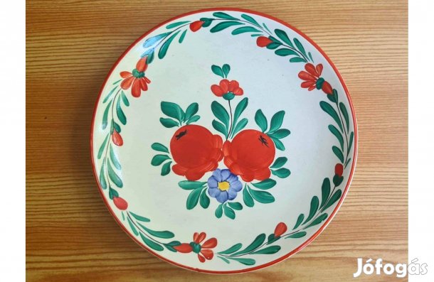 Fehér - színes mintás fali dísztányér