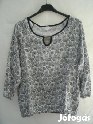 Fehér alapon fekete mintáshosszú ujjú felső