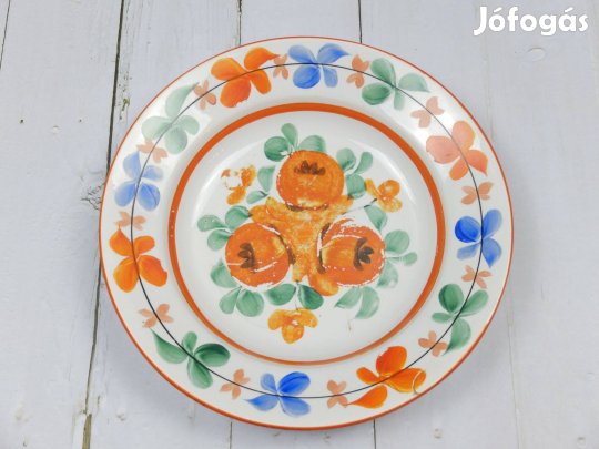 Fehér alapon piros zöld kék virágos fali dísztányér 23cm