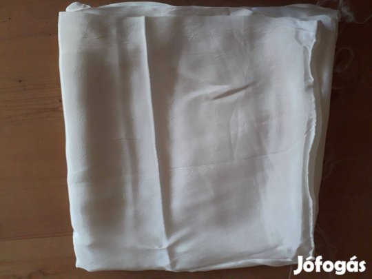 Fehér bélésselyem - méteráru (I/15.)