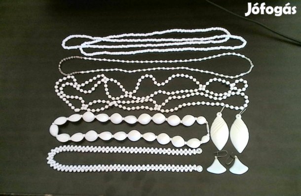 Fehér bizsu ékszer szett: nyaklánc, fülbevaló, karkötő egyben