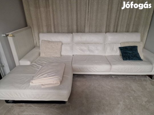 Feher bőr luxus kanapé