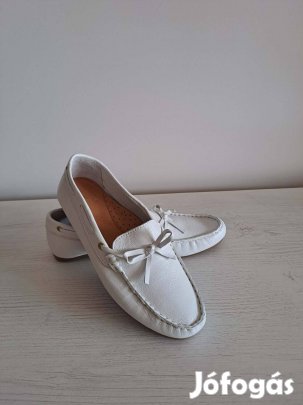 Fehér bőr mokaszin 37-es