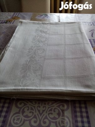 Fehér damaszt abroszok, terítők eladóak