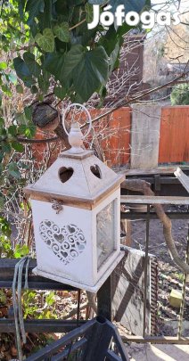 Fehér dekor lámpás szív kivágással kertbe, teraszra, lakásba