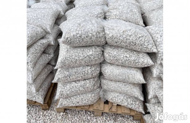 Fehér díszkavics 2fajta méretben 40kg / zsák / díszkő kavics