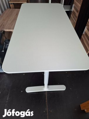 Fehér étkezőasztal Szeged