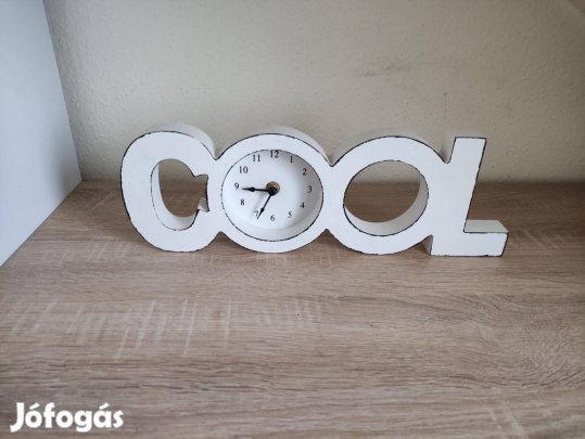 Fehér fa elmes asztali óra