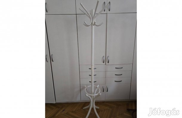 Fehér fa thonet fogas