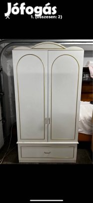 Fehér gardróbszekrény