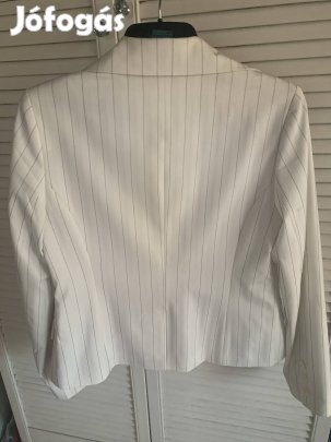 Fehér kék vékony csikos M méretű zakó