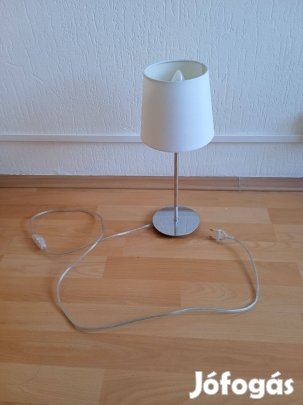 Fehér-króm asztali lámpa