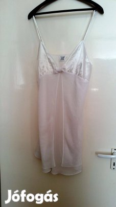 Fehér lefelé áttetsző hálóing 40-es