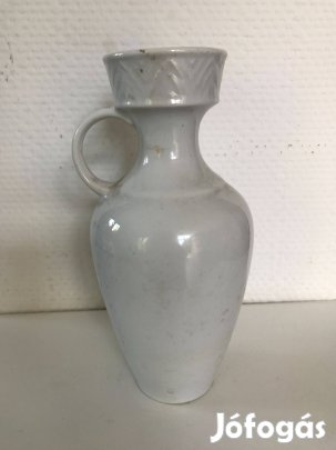 Fehér mázas német porcelán füles váza