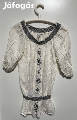 Fehér mintás blúz