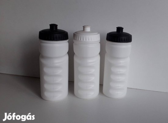 Fehér műanyag biciklis kulacs csavaros kupakkal új darabár_