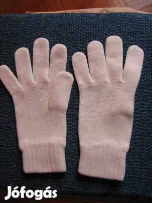 Fehér műszálas kesztyű