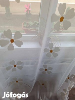 Fehér nagy virágos, új függöny Ólomzsinórral (12x 280 cm) Akció!