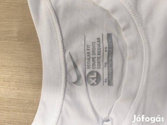 Fehér nike póló
