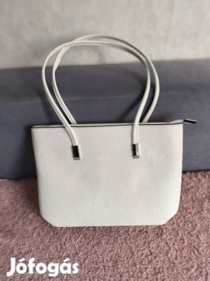 Feher női táska