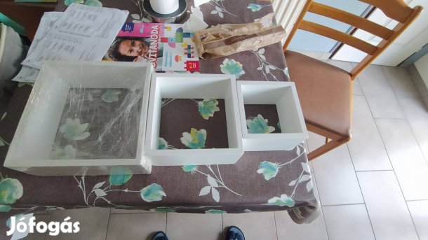 Feher polc készlet kocka alakúak, új állapotban