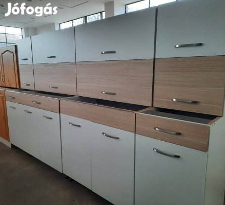 Fehér-sonoma konyhabútor, akár bontva is (AJ167)
